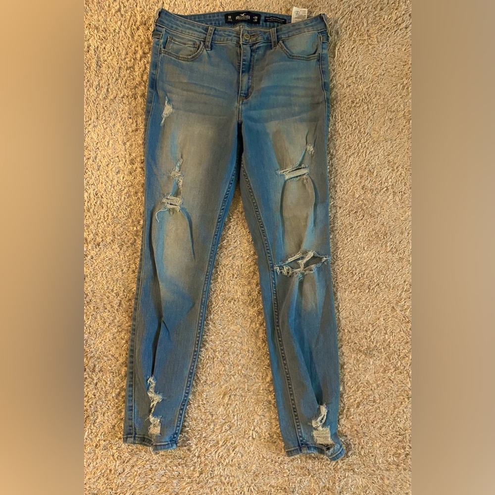 Size 9R High rise Hollister skinny jeans